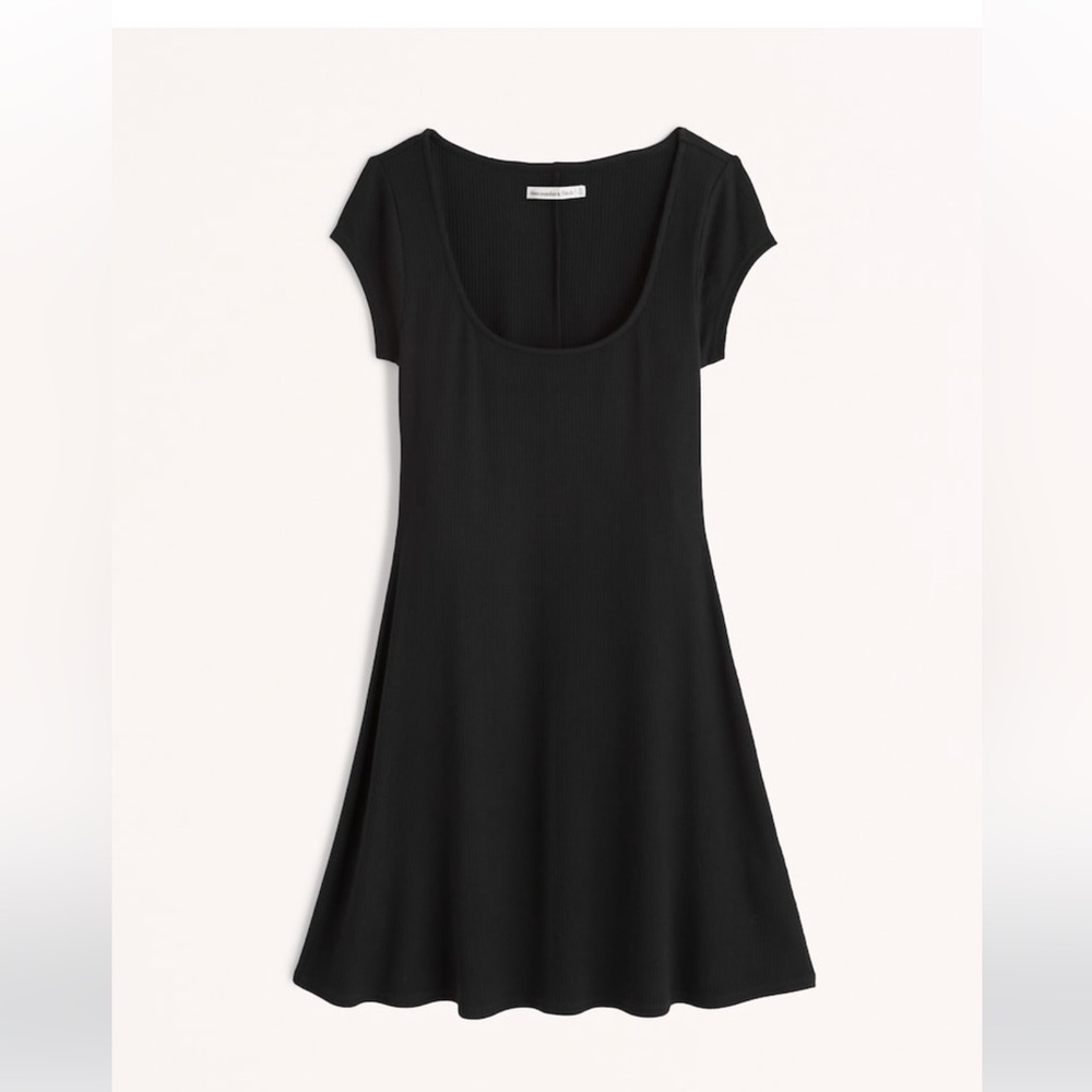 NWT Abercrombie & Fitch Short Sleeve Knit Mini Dress